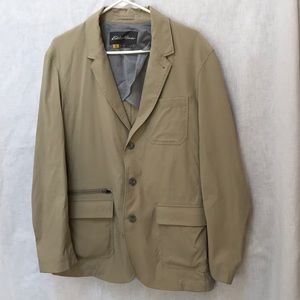 Eddie Bauer Men’s Travex 3 Button Outside Jacket